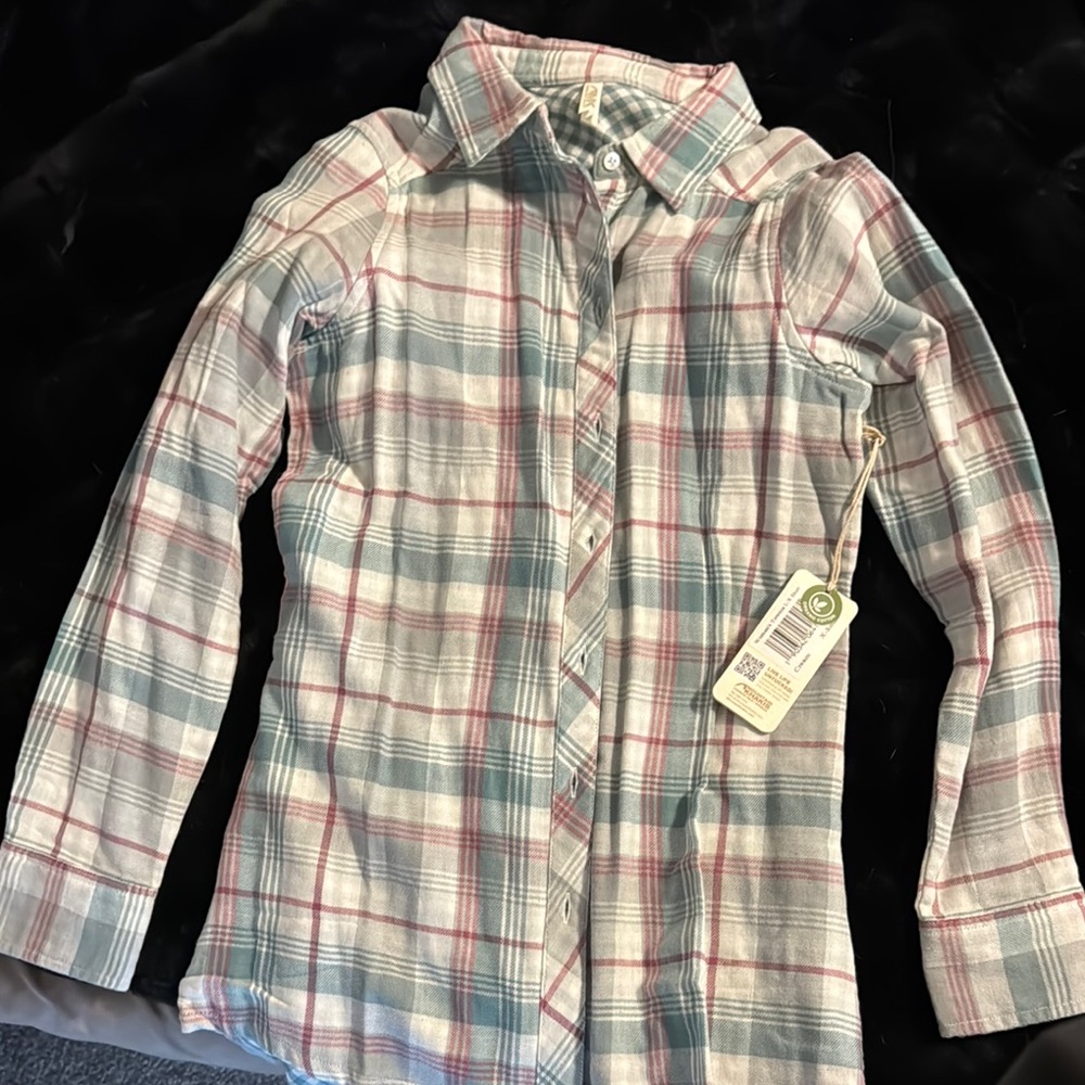 Mountain Khakis Blue and Pink Button Down Shirt